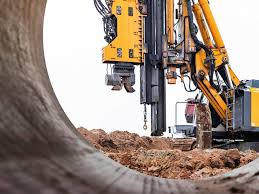 Perforatrice per micropali in cantiere